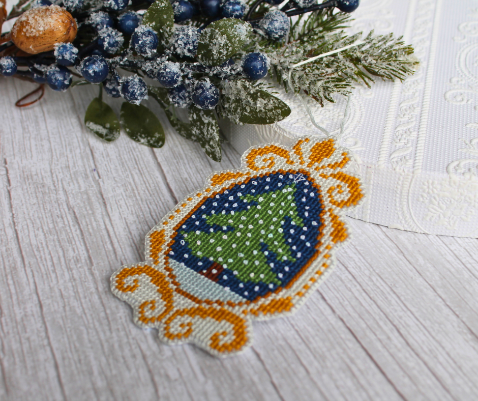 Classic Christmas Tree Ornament Cross-Stitch Pattern
