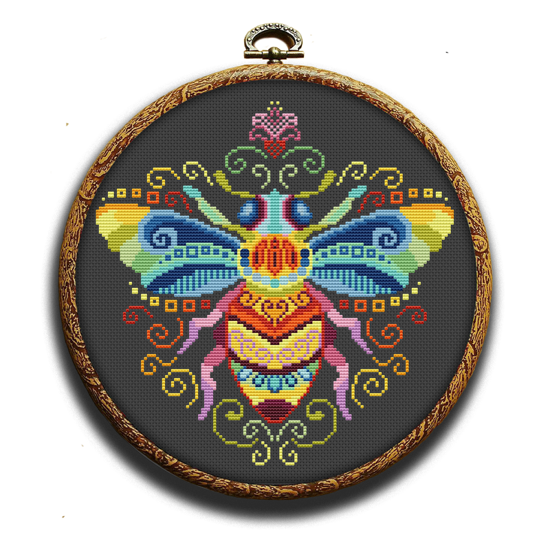 Queen bee cross-stitch pattern by Happy x craft