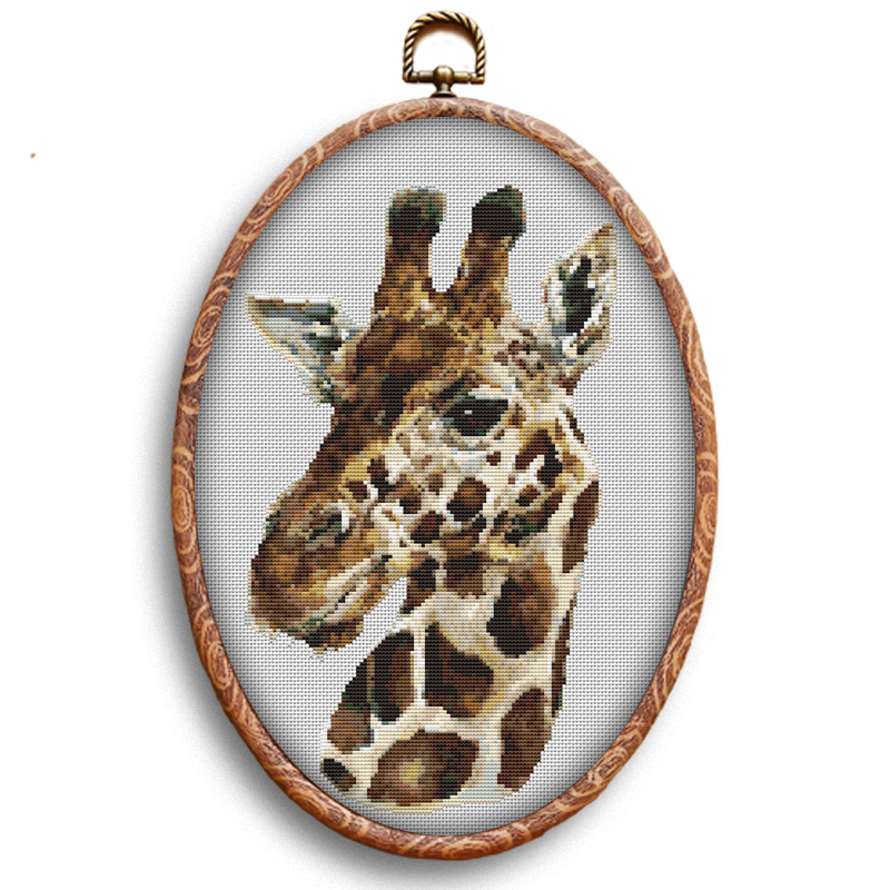 Realistic giraffe cross-stitch pattern by Happy x craft